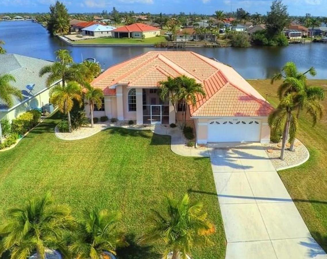 Villa Eyleen Cape Coral Exterior photo