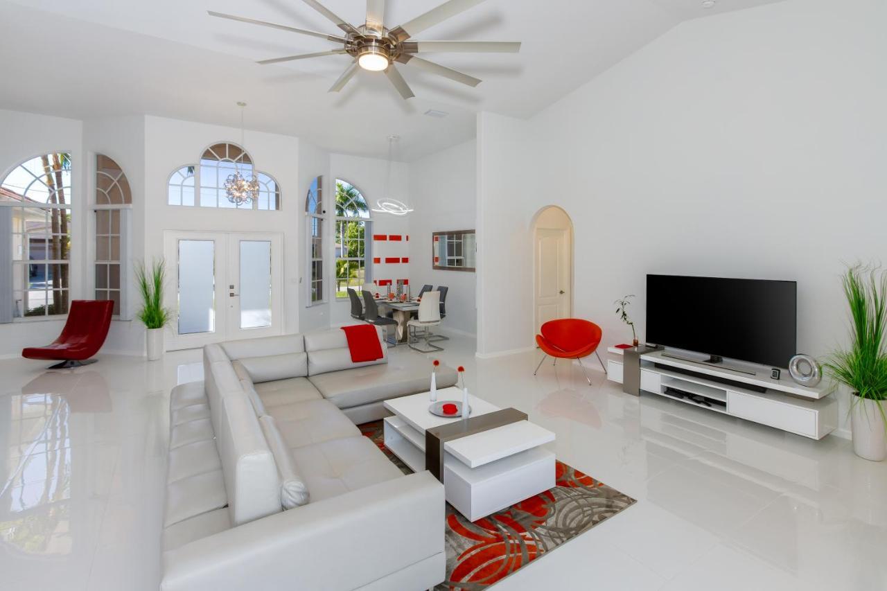 Villa Eyleen Cape Coral Exterior photo